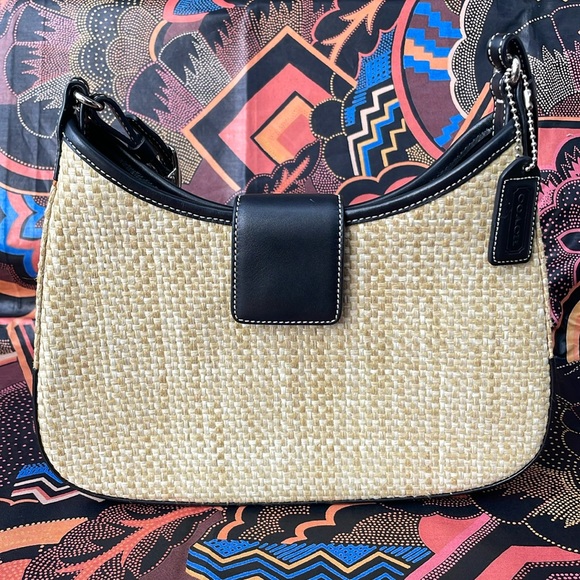 Coach Handbags - Woven straw Coach small hobo shoulder bag with dark brown leather details in EUC